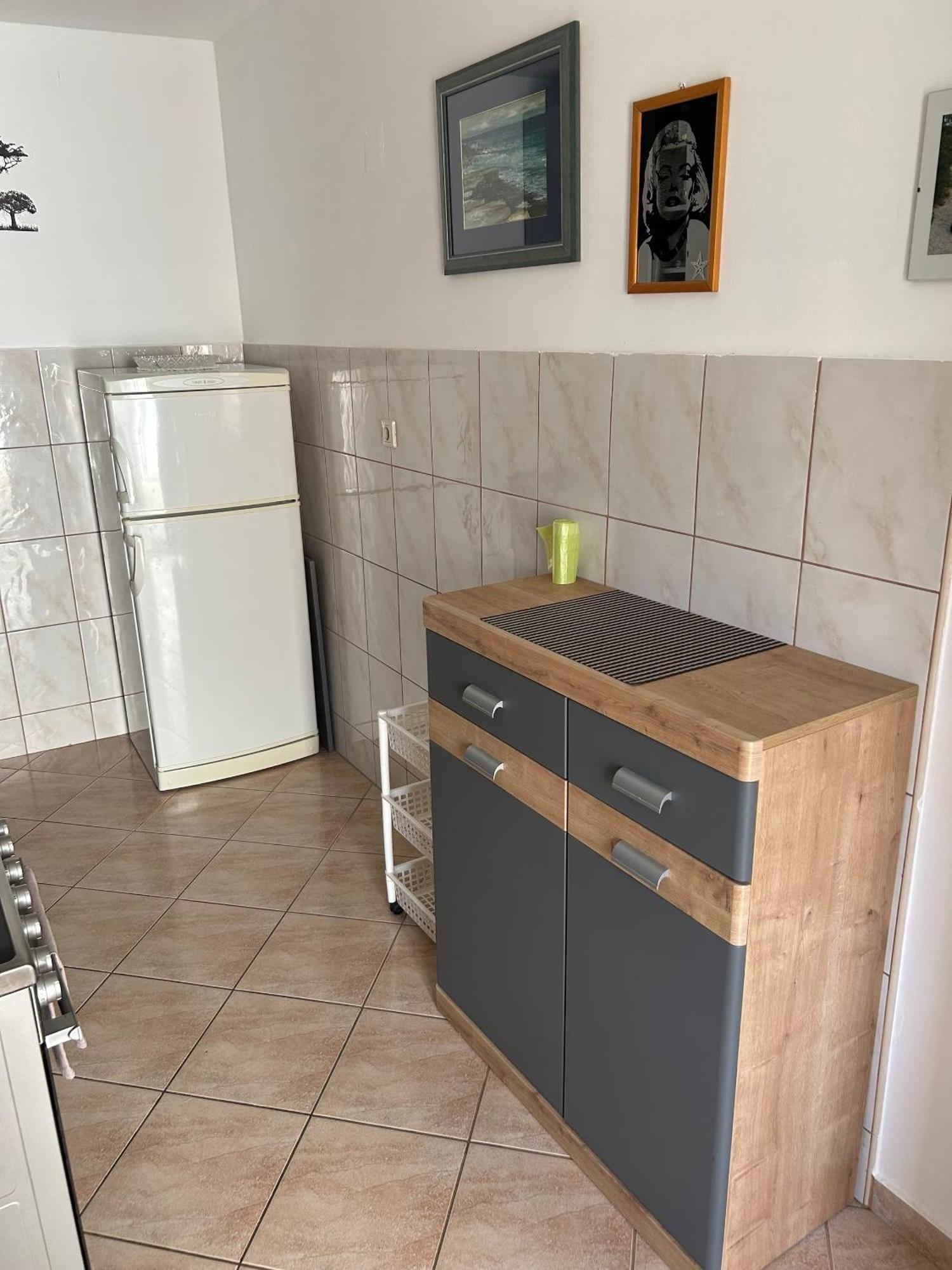 With A Parking Space Metajna, Pag - 4127 Apartment Zubovici